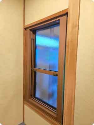 冬の窓の温度変化イメージ画像（高性能樹脂アルミ複合窓トリプルガラス）